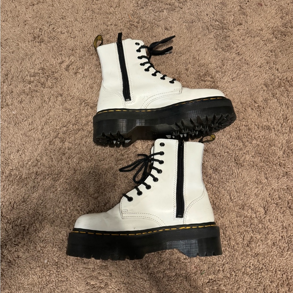 platform jadon doc martens